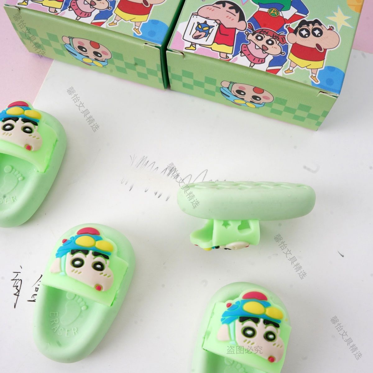 Crayon Shin-chan pantoffelvorm - Stationery Office recensie en prijs